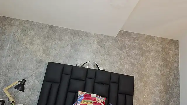 Snapshot of crystaldarliing chatting on 03-27-26, 03:01 crystaldarliing online show from 03-27-26, 03:01