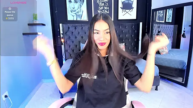 kitty collins  online show from 10-05-25, 10:46