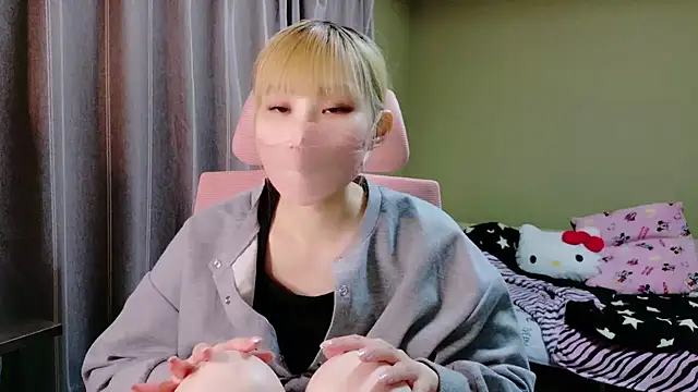 miyu0002 online show from 10-16-25, 03:13