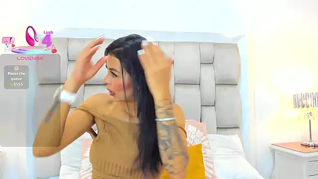 Snapshot of ValerieSoto chatting on 09-25-25, 07:17 ValerieSoto online show from 09-25-25, 07:17