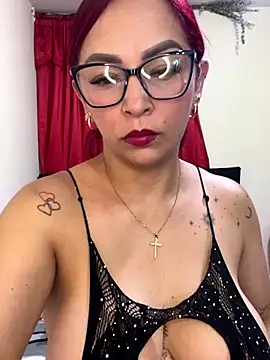 Snapshot of Vamanda05 chatting on 09-14-25, 09:25 Vamanda05 online show from 09-14-25, 09:25