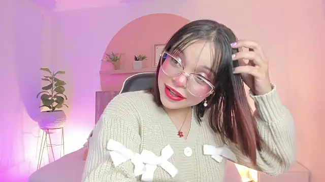 Clara Luu online show from 05-10-26, 03:33