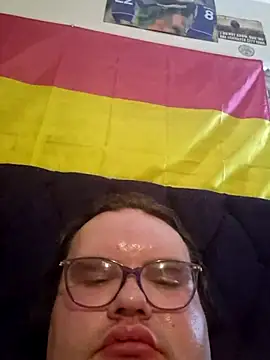 Fxckc4rl3yellis99 online show from 06-22-26, 01:29
