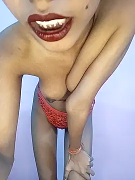 Snapshot of Small_Titss chatting on 04-12-26, 06:40 Small Titss online show from 04-12-26, 06:40
