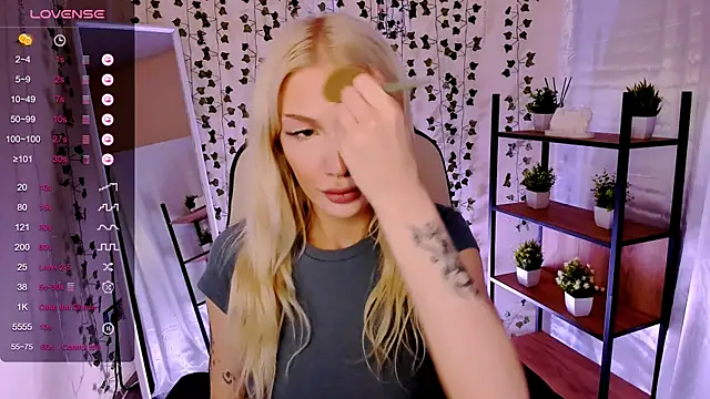AnyaTaylor  online show from 05-06-26, 02:08