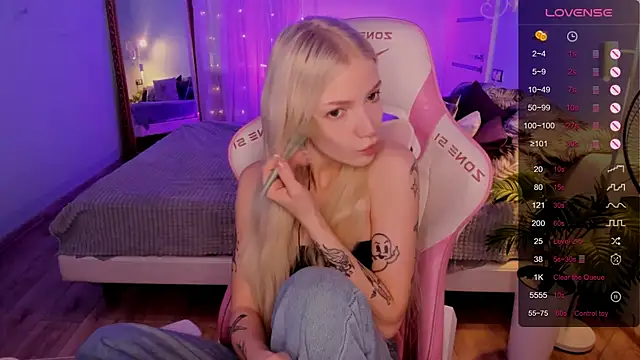 AnyaTaylor  online show from 06-14-26, 08:38