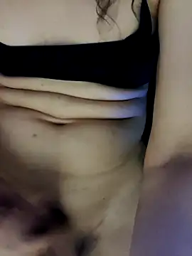 Snapshot of Tselka chatting on 10-17-25, 07:49 Tselka online show from 10-17-25, 07:49