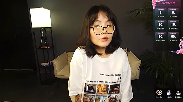 Erikawai online show from 09-18-25, 08:38