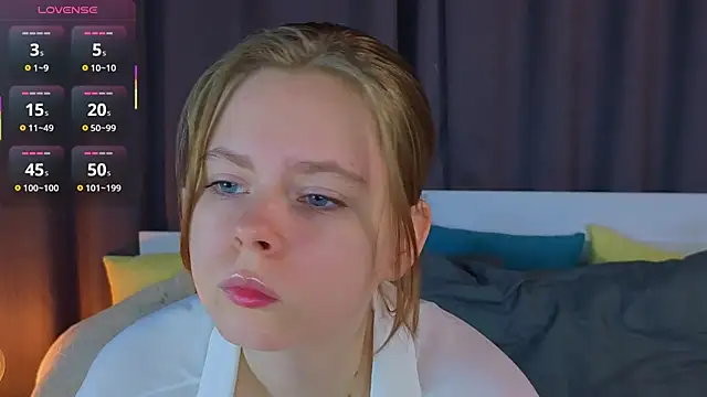 JulietteRain online show from 11-03-25, 05:14