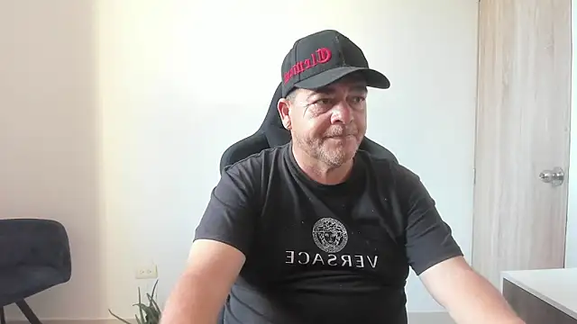 Snapshot of massimo_dannger chatting on 09-25-25, 09:29 massimo dannger online show from 09-25-25, 09:29