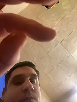 Snapshot of Bear_Beer130 chatting on 02-12-26, 03:18 Bear Beer130 online show from 02-12-26, 03:18