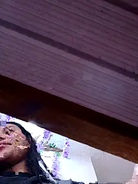 Snapshot of burbuja02 chatting on 11-02-25, 02:30 burbuja02 online show from 11-02-25, 02:30