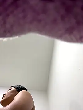 burbuja02 online show from 04-26-26, 02:31