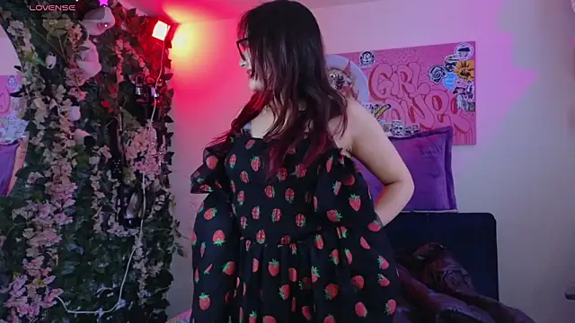 Snapshot of MiaVelvetDoll chatting on 02-26-26, 02:38 MiaVelvetDoll online show from 02-26-26, 02:38