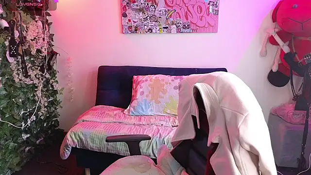 Snapshot of MiaVelvetDoll chatting on 03-09-26, 03:49 MiaVelvetDoll online show from 03-09-26, 03:49