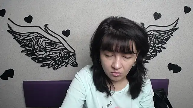 Snapshot of SelenaFly chatting on 09-11-25, 06:13 SelenaFly online show from 09-11-25, 06:13
