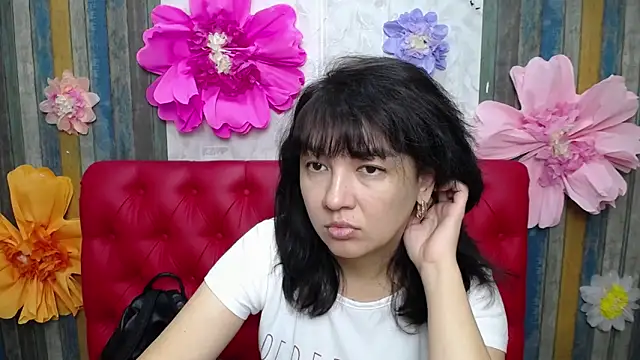 Snapshot of SelenaFly chatting on 09-17-25, 05:20 SelenaFly online show from 09-17-25, 05:20