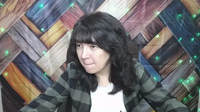 Snapshot of SelenaFly chatting on 09-22-25, 05:09 SelenaFly online show from 09-22-25, 05:09
