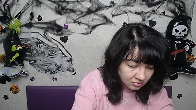 Snapshot of SelenaFly chatting on 10-21-25, 05:08 SelenaFly online show from 10-21-25, 05:08