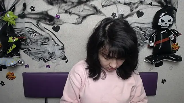 Snapshot of SelenaFly chatting on 10-22-25, 05:08 SelenaFly online show from 10-22-25, 05:08