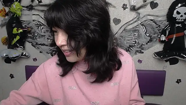 Snapshot of SelenaFly chatting on 10-30-25, 06:04 SelenaFly online show from 10-30-25, 06:04