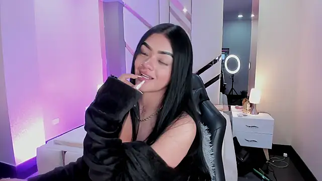 EmmaStonns online show from 09-10-25, 01:16