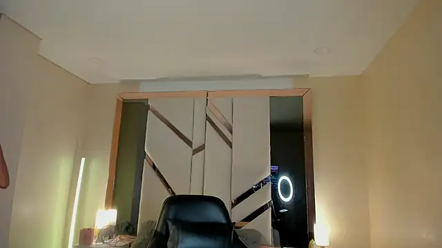 EmmaStonns online show from 02-10-26, 12:31