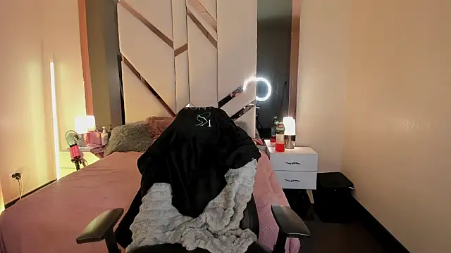 EmmaStonns online show from 03-10-26, 12:43