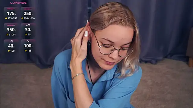 Snapshot of EdaKirkIin chatting on 10-07-25, 06:21 EdaKirkIin online show from 10-07-25, 06:21