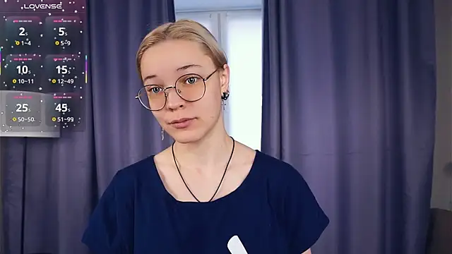 Snapshot of EdaKirkIin chatting on 10-27-25, 05:11 EdaKirkIin online show from 10-27-25, 05:11