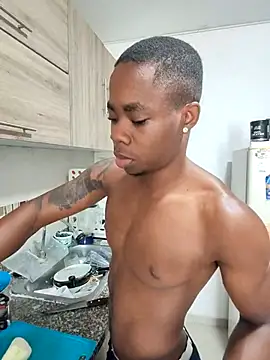 Snapshot of liambolt chatting on 09-22-25, 04:20 liambolt online show from 09-22-25, 04:20