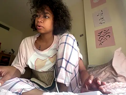 Snapshot of luvrgrllani chatting on 11-16-25, 08:14 luvrgrllani online show from 11-16-25, 08:14