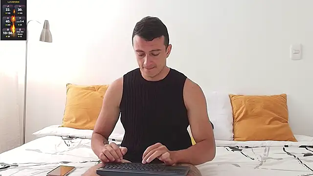 Ryam Coast online show from 11-11-25, 01:44