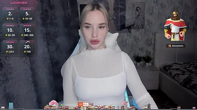 KiraKrox online show from 10-24-25, 07:32