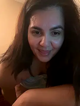 Snapshot of xstreyitaa chatting on 11-04-25, 05:28 xstreyitaa online show from 11-04-25, 05:28