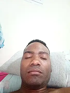 Snapshot of marii15 chatting on 11-06-25, 11:26 marii15 online show from 11-06-25, 11:26