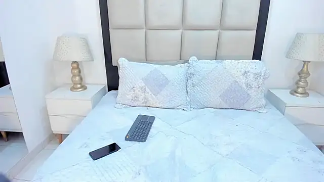 ElisabettaMonroy online show from 10-02-25, 01:51