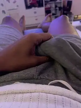 Snapshot of shaker75019paris chatting on 09-21-25, 09:16 shaker75019paris online show from 09-21-25, 09:16