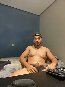 Snapshot of Parrudo321 chatting on 02-03-26, 02:53 Parrudo321 online show from 02-03-26, 02:53