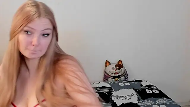 Snapshot of Leotorneo chatting on 10-15-25, 04:45 Leotorneo online show from 10-15-25, 04:45