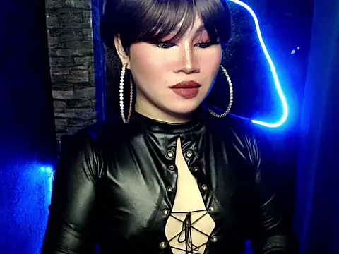 Snapshot of pretty_lassy chatting on 10-18-25, 07:53 pretty lassy online show from 10-18-25, 07:53