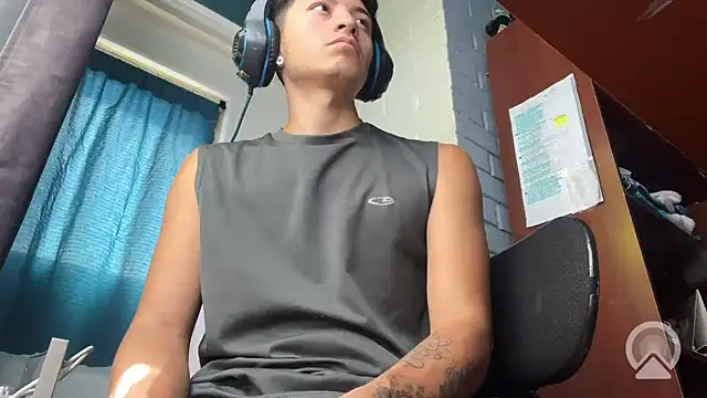 Snapshot of feeelipe2007 chatting on 03-19-26, 03:49 feeelipe2007 online show from 03-19-26, 03:49