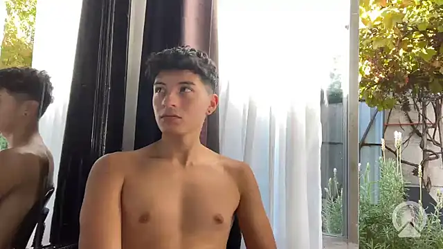 Snapshot of feeelipe2007 chatting on 04-01-26, 08:17 feeelipe2007 online show from 04-01-26, 08:17