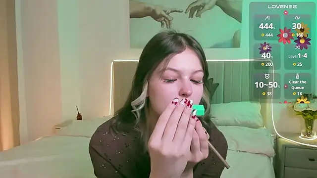 Lisa Blossom online show from 10-17-25, 06:05