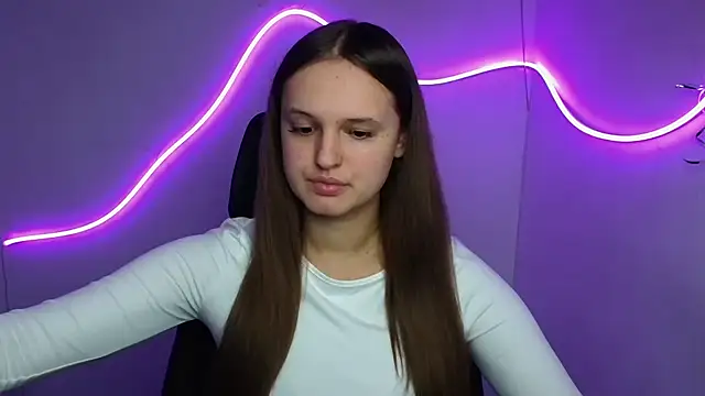 Aurora White online show from 10-02-25, 01:18