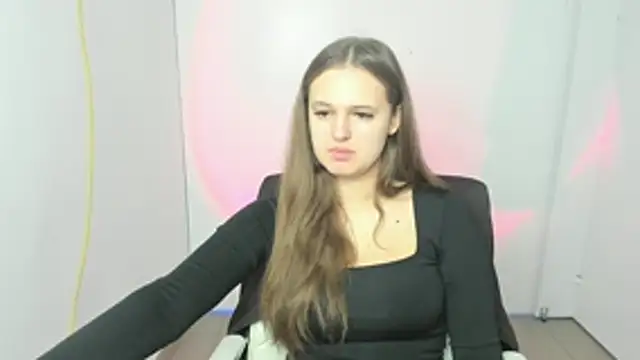 Aurora White online show from 10-26-25, 06:30