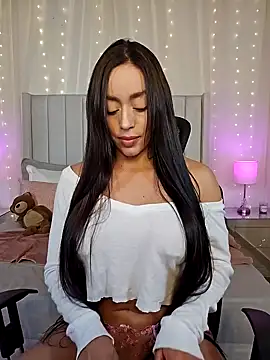 AriadnaTaylor online show from 10-08-25, 05:21