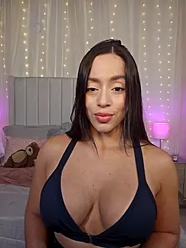 AriadnaTaylor online show from 05-08-26, 06:35
