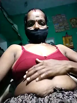 Snapshot of Sexi_savita chatting on 09-12-25, 03:12 Sexi savita online show from 09-12-25, 03:12