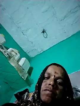 Snapshot of Sexi_savita chatting on 09-21-25, 11:28 Sexi savita online show from 09-21-25, 11:28
